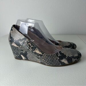 Vionic Orthaheel Gray Black Snake Print Antonia Wedge Pumps Size 10